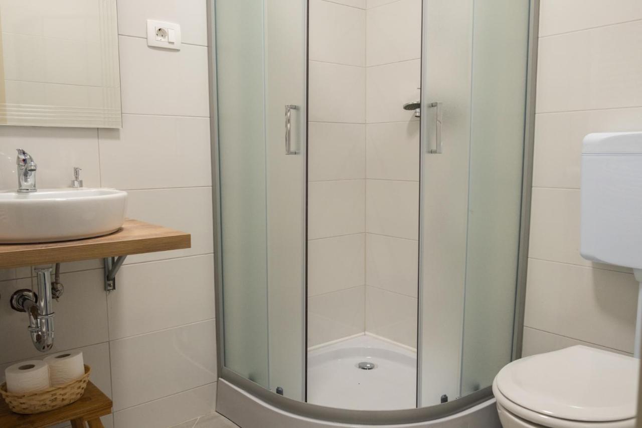 Apartma ODDIH Dutovlje Exterior foto
